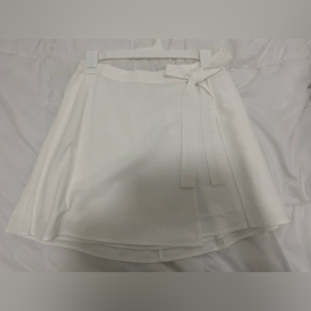 Elegant White Skirt